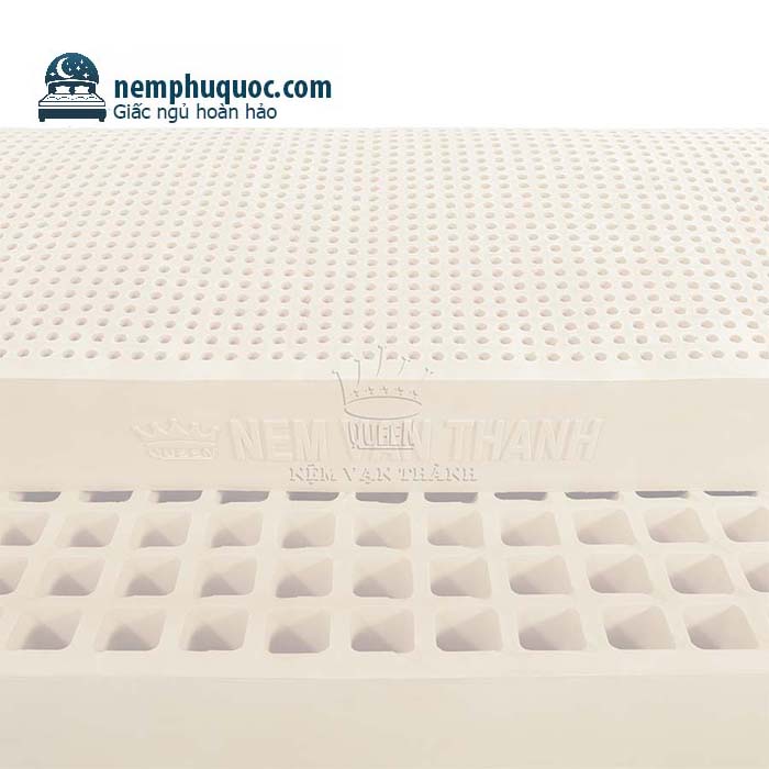 Nệm cao su Vạn Thành Standard có kết cấu 2 mặt thoáng mát